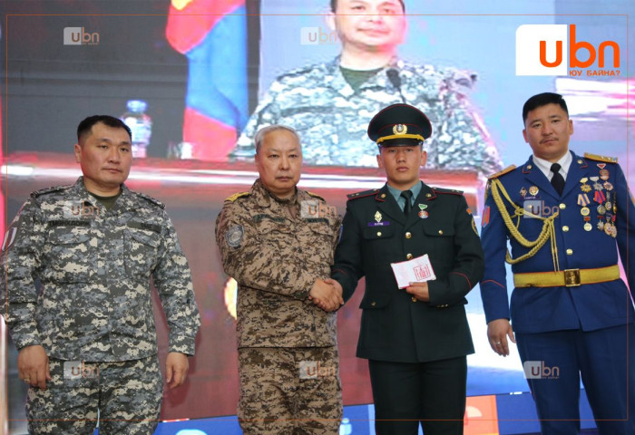 Ховд голд живж байсан хүүг аварсан О.Сүлдийг “Шударга журам“ медиалиар шагнажээ