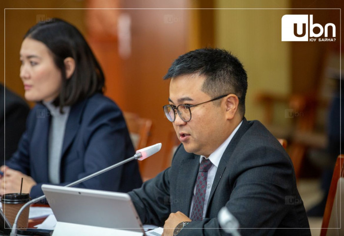 П.САЙНЗОРИГ: Ц.Туваан сайд аа, та уяач сэтгэхүйгээрээ гишүүдийг бүлэг бүлгээр нь “уяад” найрчихана гэж бодоод байна уу. Үгүй шүү!!