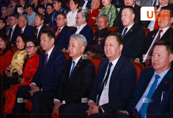 Хүнс, хөдөө аж ахуй, хөнгөн үйлдвэрийн яамны 100 жилийн ойн баярын хурал боллоо