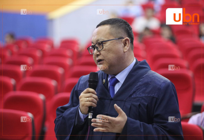 Прокурор:  Х.Даваахүү өмгөөлөгч прокуроруудыг ашиг сонирхлын зөрчилтэй гэх юм ярилаа. Тийм асуудал байгаа бол хуулийн байгууллагад нь ханд