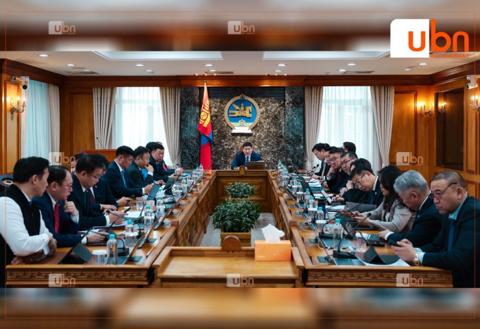 Сайд нарын хууль парламентын босго давахаа больж, зарим нь бүр хууль ч үгүй, ажил ч үгүй “СУРАГГҮЙ“ болов