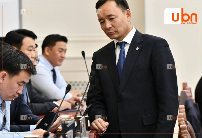 Д.Жаргалсайхан: Ерөнхий сайд эмэгтэй гишүүнтэй үнэхээр муухай харьцлаа. Энэ зэргийн үгийг сонсох ёстой