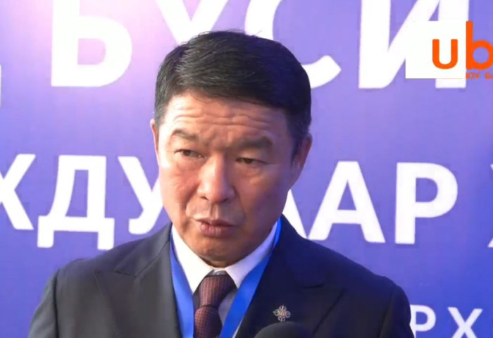 Д.Батлут: Иргэд өөртөө ажлын байр, орлого бий болгох боломжийг бүрдүүлэхэд төр ямар үүрэгтэй байхыг тодорхойлох ёстой