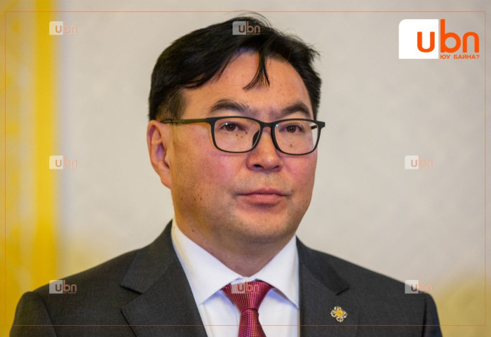 ХОМ: МХБХ-ны Ерөнхийлөгчөөр сонгогдсон Ц.Анандбазар 7,6 тэрбумын 3 ОРОН СУУЦ, 3,8 тэрбумын ХАДГАЛАМЖТАЙ бөгөөд жилдээ улсад 135 тэрбум төгрөгний ТАТВАР төлдөг