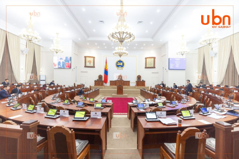 ЧУУЛГАН: Жагсаал, цуглаан хийх эрх чөлөөний тухай хуулийн төслийг хэлэлцэх эсэхийг хэлэлцэнэ
