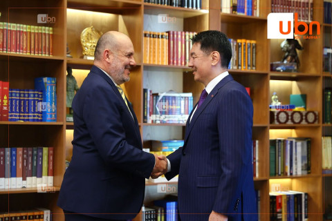 Ерөнхийлөгчийн ивээл дор Нөмрөгийн дархан цаазат газарт тахь нутагшуулах төсөл хэрэгжүүлнэ