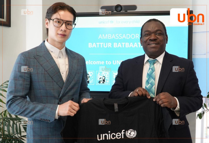 Ангууч буюу Б.Баттөрийг Монгол дахь НҮБ-ын Хүүхдийн Сангийн “Өсвөр үе, хүүхэд залуучуудын элч“-ээр томиллоо