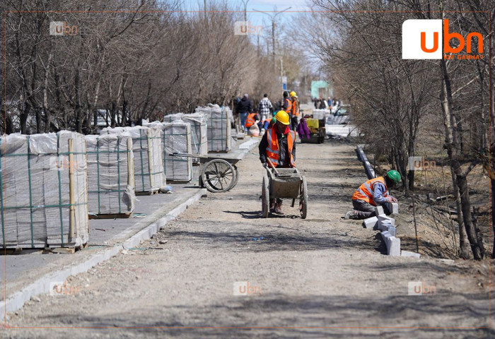 Нийслэлийн 15 байршилд явган хүний замыг байгалийн чулуун хавтангаар сольж, шинэчилнэ