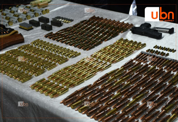 Байлдааны зориулалттай 1500 ширхэг сумыг хууль бусаар олж, худалдаалах гэж байсныг илрүүлжээ