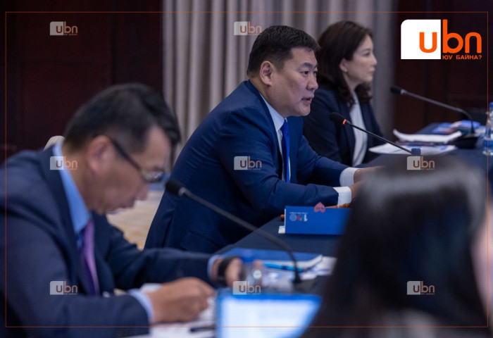 Ерөнхий сайд Л.Оюун-Эрдэнийн тэргүүлдэг Хүүхдийн төлөө үндэсний зөвлөл шинэчилсэн бүрэлдэхүүнээр хуралдаж байна