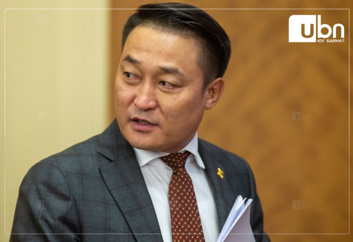 Ерөнхий аудиторт нэр дэвшигчийн сонсголын тайланг хэлэлцэх хуралдаанд УИХ-ын дарга Д.Амарбаясгалан оролцож байна