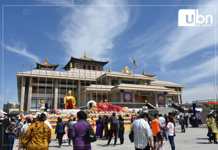 Ирэх сарын 11-нд бүх нийтээр амарна