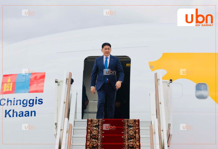 Ерөнхийлөгч У.Хүрэлсүх Ялалтын 80 жилийн ойн баярт оролцохоор Москва хотноо хүрэлцэн очлоо