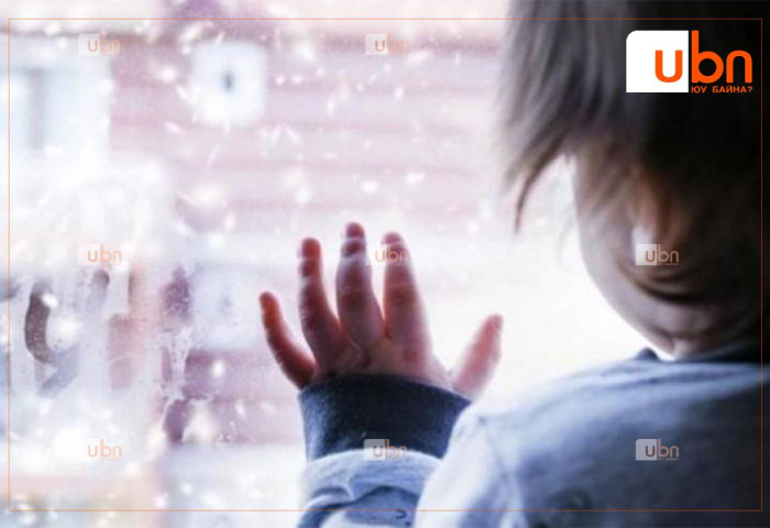 СЭРЭМЖЛҮҮЛЭГ:5 настай хүүхэд 15 давхрын цонхоор унаж амиа алджээ