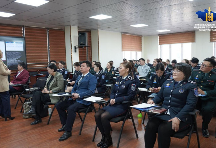 “Донтох эмгэгтэй хүнд үзүүлэх тусламж, үйлчилгээний хүртээмжийг нэмэгдүүлэх нь” сургалтад 50 гаруй алба хаагч хамрагдлаа