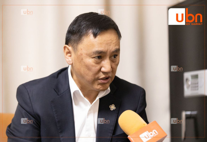 Ж.Чинбүрэн: Яам ЭМДС-г заавал өөрийнхөө доор байлгах нь ямар ач холбогдолтой юм. Эсрэгээрээ эмнэлэг, өвчтөн, даатгал гурвын дунд садаа болж байна