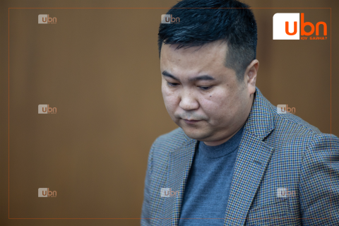“Та нар гадаадын зээл тусламжийг ашиглуулахгүй гээд хүчээр МУУ ЗЭРЭГЛЭЛД оруулж байгаа шүү дээ“