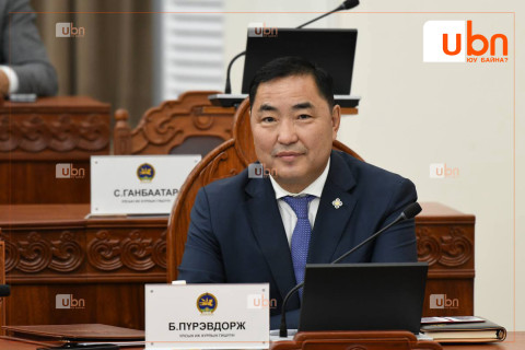 “Ийм дампуурчихсан газруудаа цэгцлэхгүйгээр лаг төсөв, лаг бүтээн байгуулалт хийнэ гэж яриад яах юм“