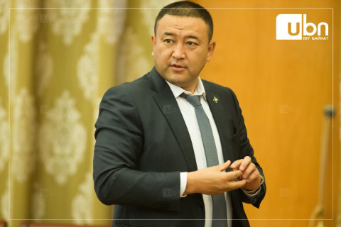 Б.Чойжилсүрэн: Эрдэнэбүрэнгийн усан цахилгаан станцад 260 сая орчим ам.долларын зээлийг ЭКСИМ банкнаас авч байна