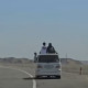 Хөдөлгөөнд оролцож байхад зорчигчид зөрчил гаргаж, улмаар жолоочийг  50 мянгаар торгожээ