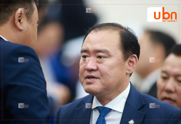 Л.Гантөмөр: Засаг тойрсон хэдэн хүн сайхан амьдарч байна гэдэг ГҮТГЭЛЭГ шүү