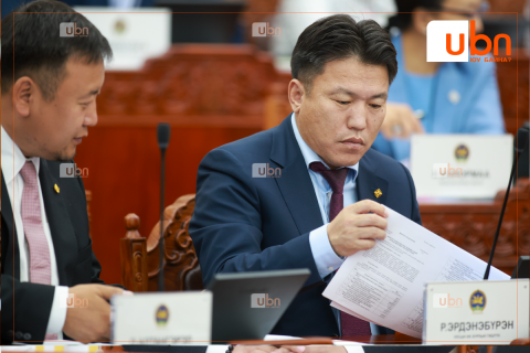“Дүүрэг, хотын дарга нар ХОТЫН гэхээс илүү УЛС ТӨРИЙН ажил хийгээд байгаа“