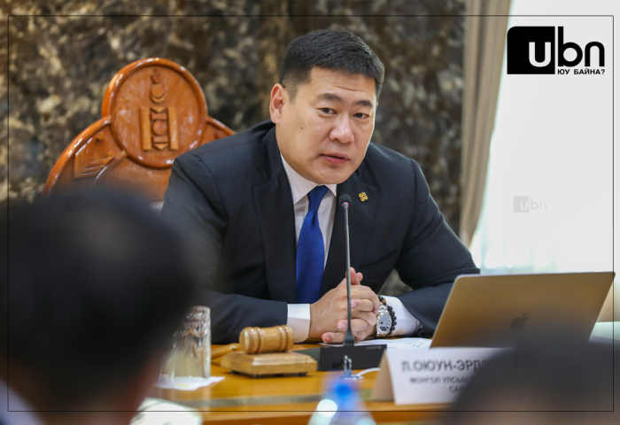 ЕРӨНХИЙ САЙД: Надаас хууль бус сэтэрхий тэвнэ, сиймхий хадаг гарах юм бол ХАРИУЦЛАГА ХҮЛЭЭНЭ