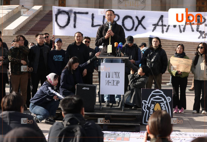 “Огцрох Амархан“ жагсаалын шаардлагыг хэвлэмэл байдлаар УИХ дахь намуудын бүлэг, зөвлөл, удирдагч нарт хүргүүлжээ