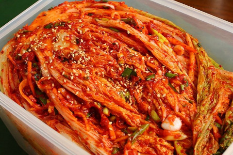 Кимчинээс үүдэлтэй соёлын маргаан өрнөв