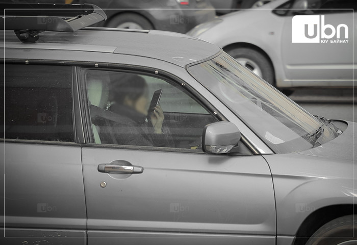 Импортын өсөлтөд  автомашинаас дутахгүй гар утас, тунгаар савлагдсан эм гол нөлөө үзүүлж байна