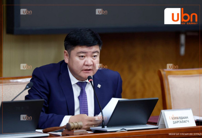 “ТӨК-иуд дээр 5-6 хүний цалинг 1 хүн авч байгаа хэрэгтэй, хэрэггүй хүнд зориулсан орон тоонуудыг цөөлөх ёстой юм биш үү“