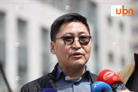 Ц.Лут-Очир: Жагсаал самрагч өнөө Гантөмөр дахиад гараад ирсэн. Түүнийг шалгуулахаар ТЕГ-т гомдол мэдээллээ гаргалаа