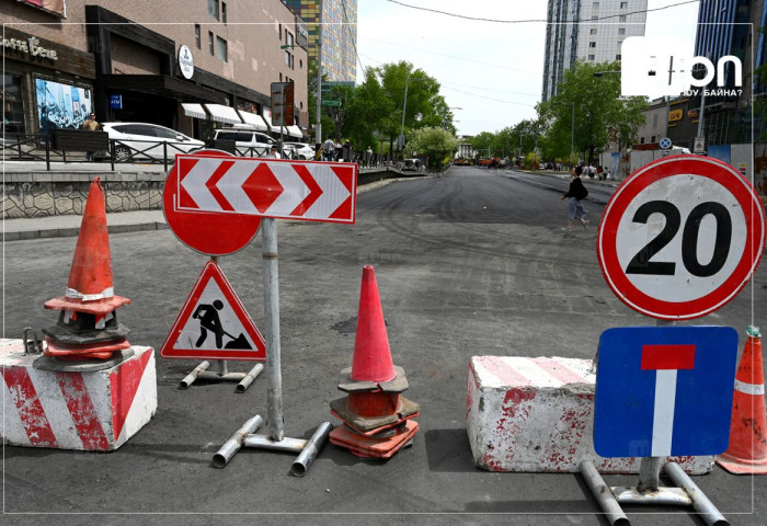 Өнөөдөр  Чингэлтэйн өргөн чөлөөнөөс Хайлаастын эцэс хүртэлх замыг, нөгөөдөр Энхтайваны өргөн чөлөөнөөс Сэлбэ голын баруун эрэг дагуух замыг ХААНА