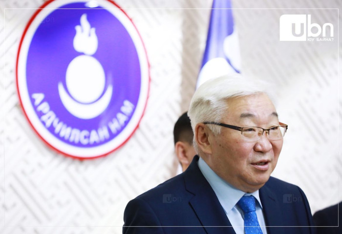 АН-ын бүлэг “Сүүдрийн Засгийн газар байгуулж сайд нараа зарлах“ саналыг Э.Бат-Үүл гаргав