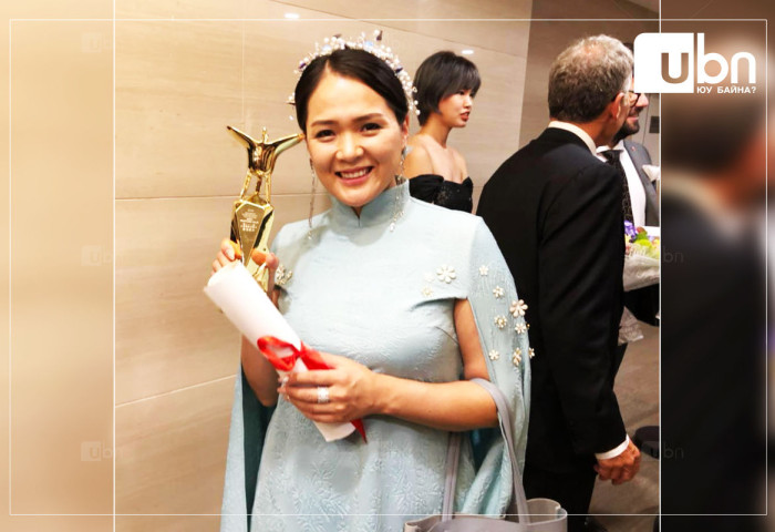 Өнөөдөр жүжигчин Т.Энэрэлийн төрсөн өдөр тохиож байна