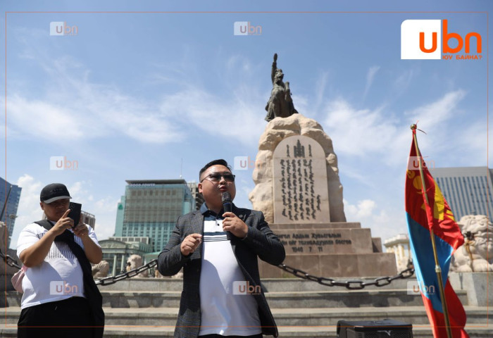 ФОТО: “УИХ ТАР“ ЖАГСААЛ болж байна