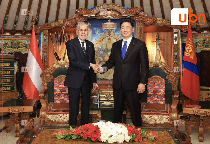 Ерөнхийлөгч У.Хүрэлсүх, Бүгд Найрамдах Австри Улсын Ерөнхийлөгч Александр Ван дер Беллен нар албан ёсны хэлэлцээ хийлээ