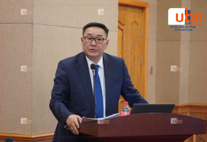 Контрбандын хэргээр ял шийтгүүлж байсан Б.Батхуягийг ХДХЯ-ны бодлогын газрын даргаар томилсон томилгоо шударга ёсонд нийцэх үү, О.Алтангэрэл сайд аа