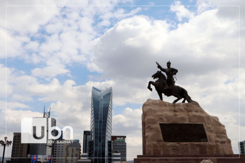 Улаанбаатарт 25 хэм дулаан байна