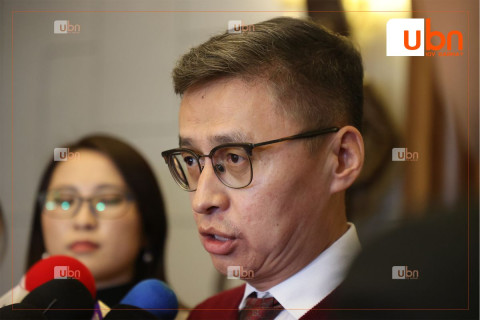 Б.Баасандорж: Ерөнхий сайдад “итгэл үзүүлэх тухай” хүсэлтийг УИХ 10 хоногийн дотор хэлэлцэн шийдвэрлэнэ
