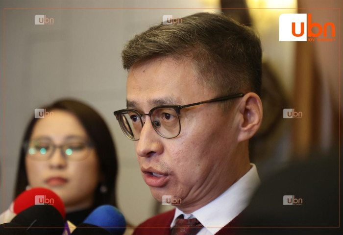 Б.Баасандорж: Ерөнхий сайдад “итгэл үзүүлэх тухай” хүсэлтийг УИХ 10 хоногийн дотор хэлэлцэн шийдвэрлэнэ