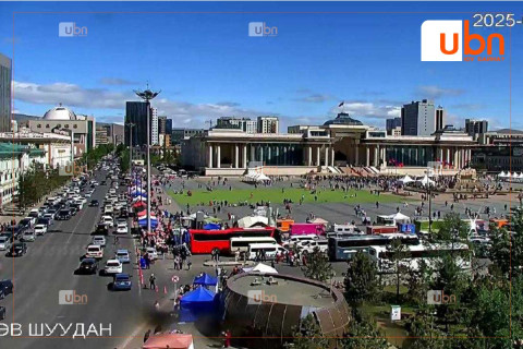 Төв талбайн баруун, зүүн талын зам ачаалалтай байгаа тул өөр замаар зорчихыг уриаллаа
