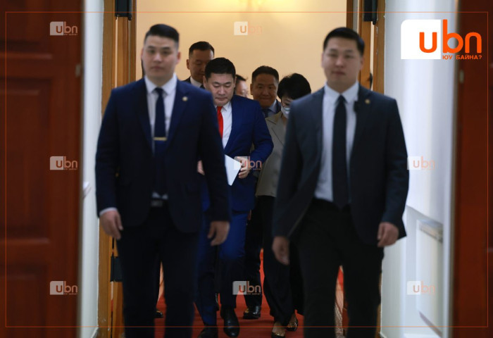 ШУУРХАЙ: ХҮН намын зөвлөлийн хуралд Ерөнхий сайд орлоо