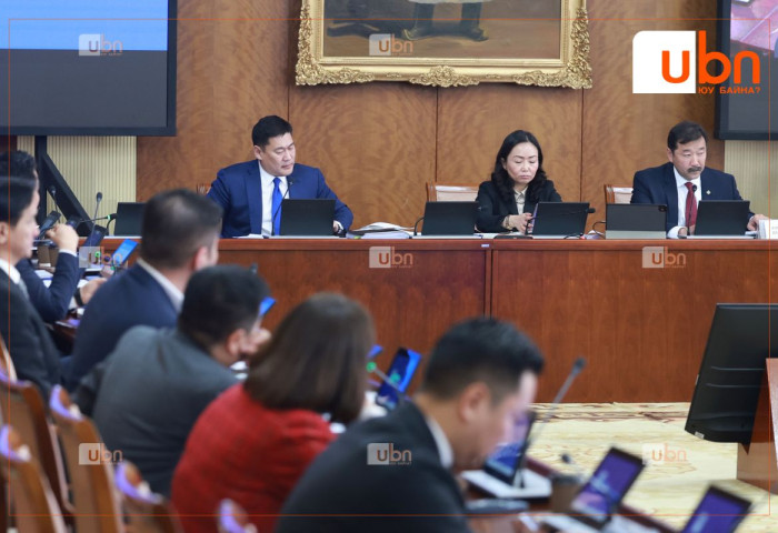 ТББХ: Ерөнхий сайдад итгэл хүлээлгэх эсэх тогтоолын төсөлд Байнгын хорооны гишүүд нууцаар санал хураалгахаар боллоо