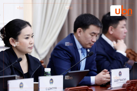 С.ЦЭНГҮҮН: Монголын нийгмийн оюун санаа гэж хэлэгддэг хүмүүсийн таныг эсэргүүцдэг шалтгаан нь та Х.Баттулгыг зөвлөхөөр авч ажиллуулсан