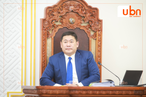 ЧУУЛГАН: Гишүүдийн олонх нь Ерөнхий сайдад итгэл үзүүлэхээс ТАТГАЛЗСАНААР Л.Оюун-Эрдэнийг ОГЦОРСОНД тооцлоо