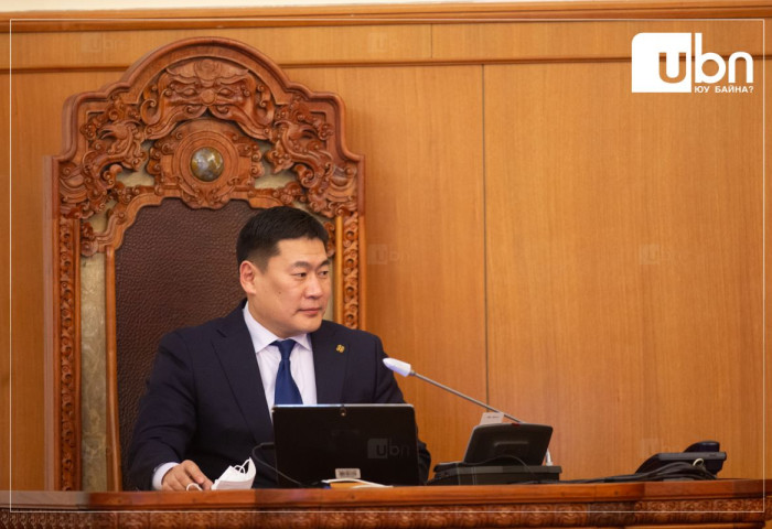 Л.ОЮУН-ЭРДЭНЭ: Дараагийн Ерөнхий сайдын үйл хэрэг, өрнүүн их замд нь амжилт хүсье. Бүх талаар дэмжиж хамтарч ажиллах болно