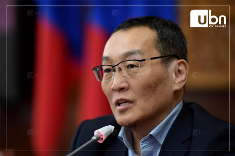 “Улстөрчид өөрийнхөө гаргаж байгаа шийдвэр, саналыг нүүрээрээ гаргах ёстой. Яасан айдастай байна аа“