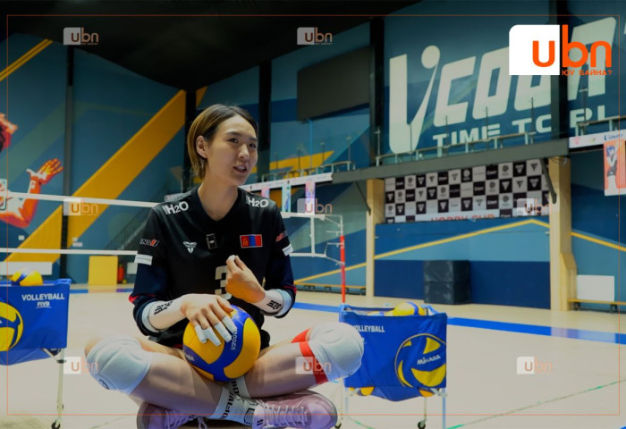 Г.ХАНДСҮРЭН: Аав, өвөөгийнхөө нэрийг өндөрт өргөж, амжилтаараа өнгөлж явахыг хичээдэг ч хангалттай хэмжээнд байж чадахгүй байгаа юм шиг санагддаг