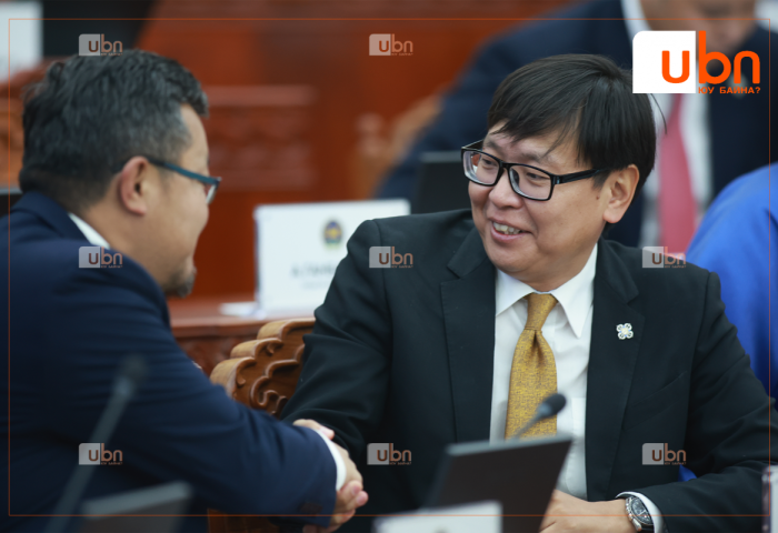 “Хамтарсан Засгийн газар байгуулах эсэх шийдвэрийг улстөрийн голлох хүчнүүд гаргах ёстой“